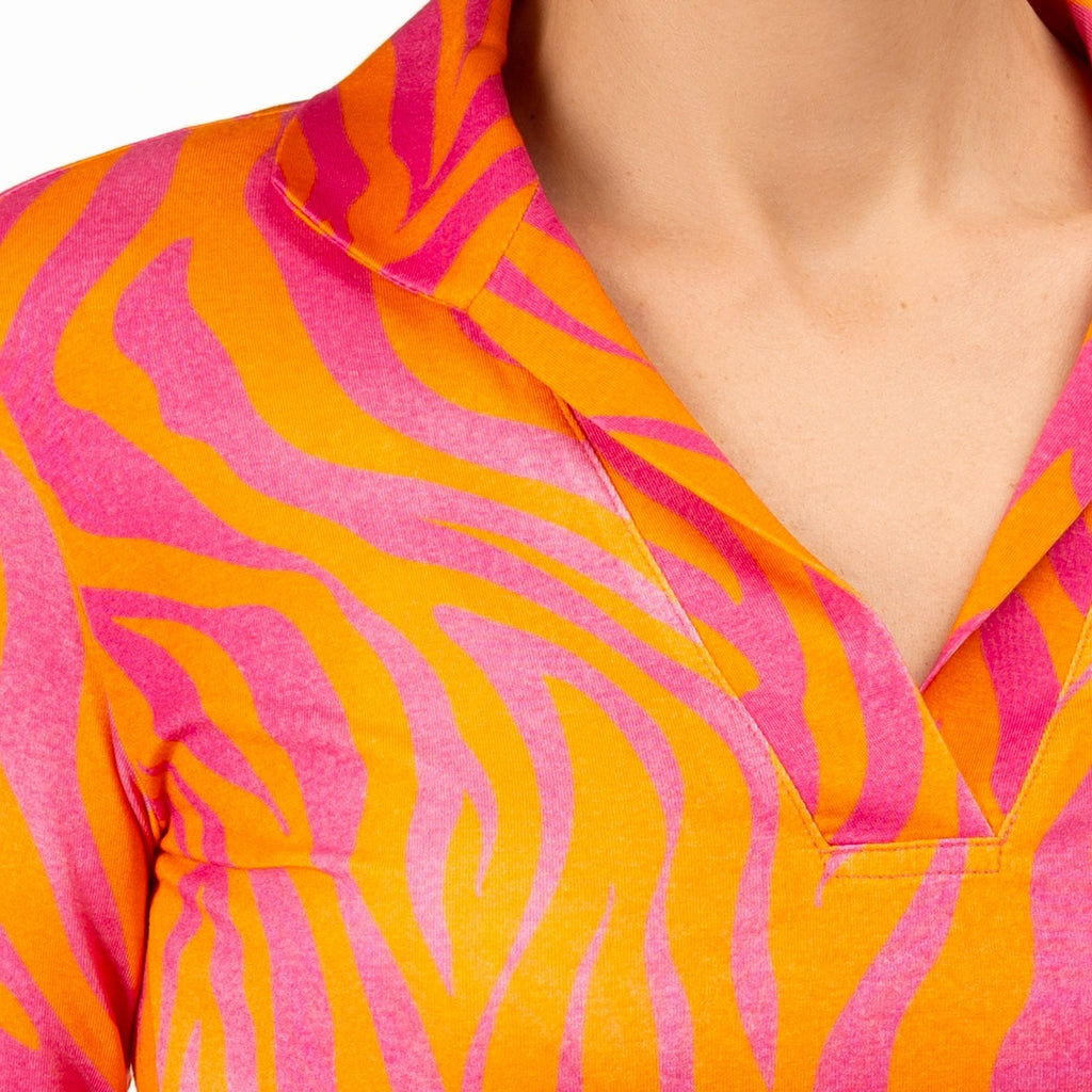 Fitted Polo Collar Tee in Orange-Fuschia Zebra