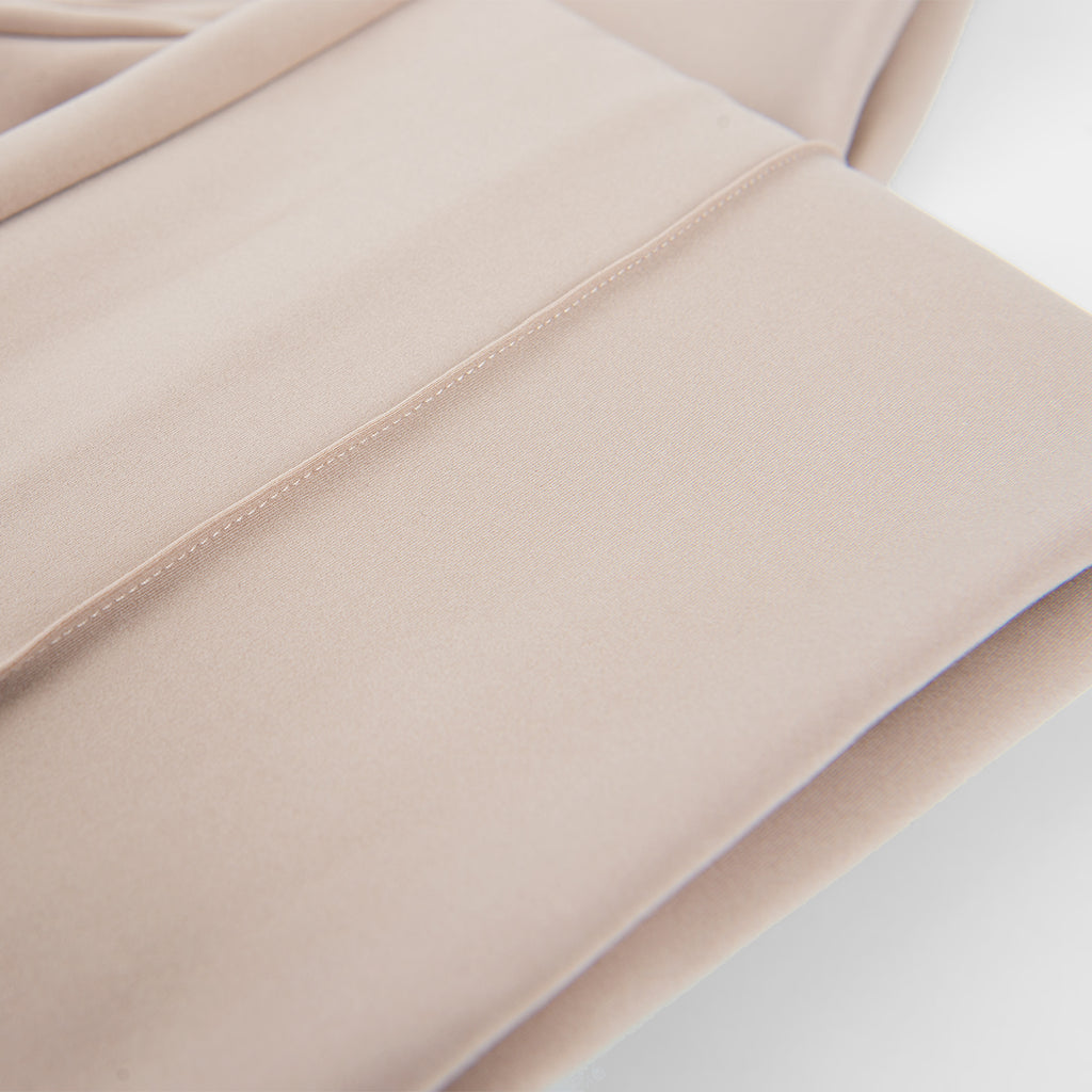 Slim Fit Pintuck Pant in Latte