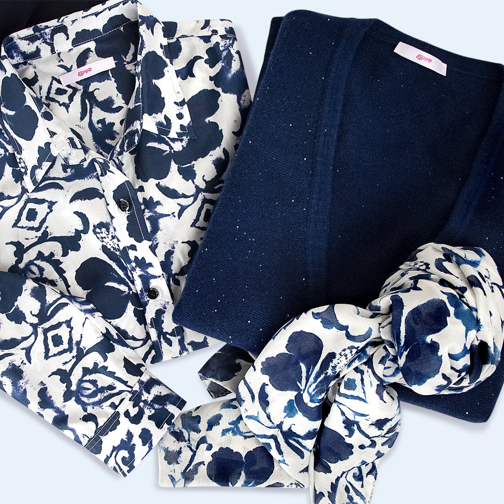 3/4 Sleeve Blouse in Indigo Blooms