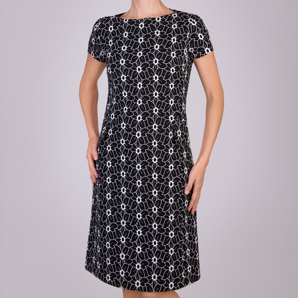 Embroidered Shift Dress in Black Leggiadro Embroidered Shift Dress in Black Leggiadro